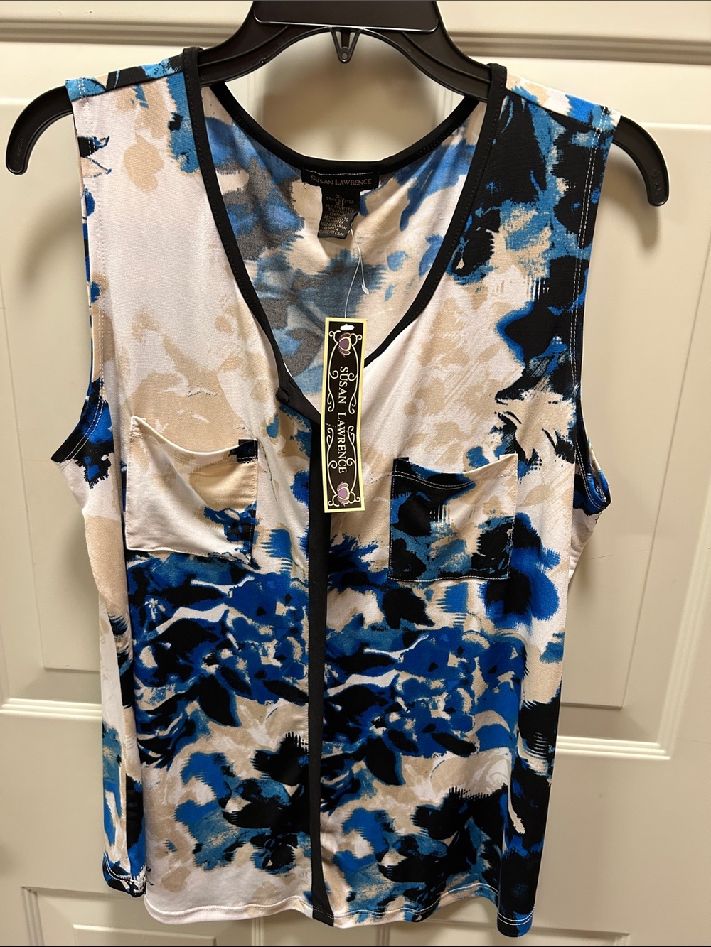 Susan Lawrence Sleeveless V-Neck Tank in Blue, Black & Cream